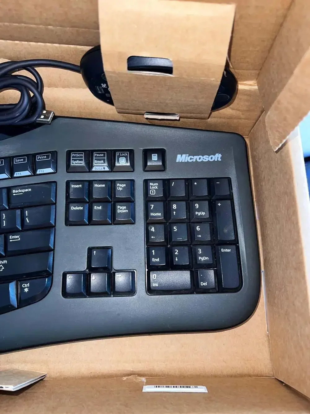 Microsoft Wireless Desktop 3000 Keyboard and Mouse Set